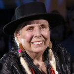 Joni Mitchell – Painting with Words and Music A+