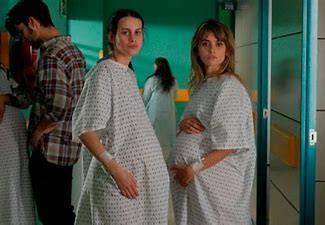 Parallel Mothers