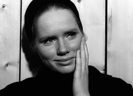 Eight Legendary Foreign Actresses Who Did Not Make It In Hollywood.